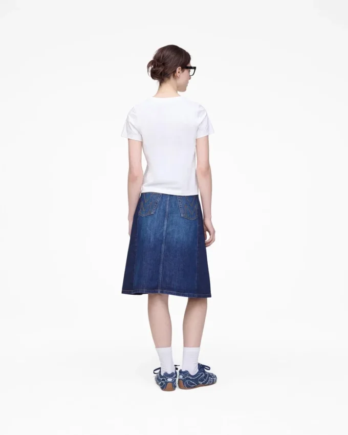 Daisy Logo Slim Tee